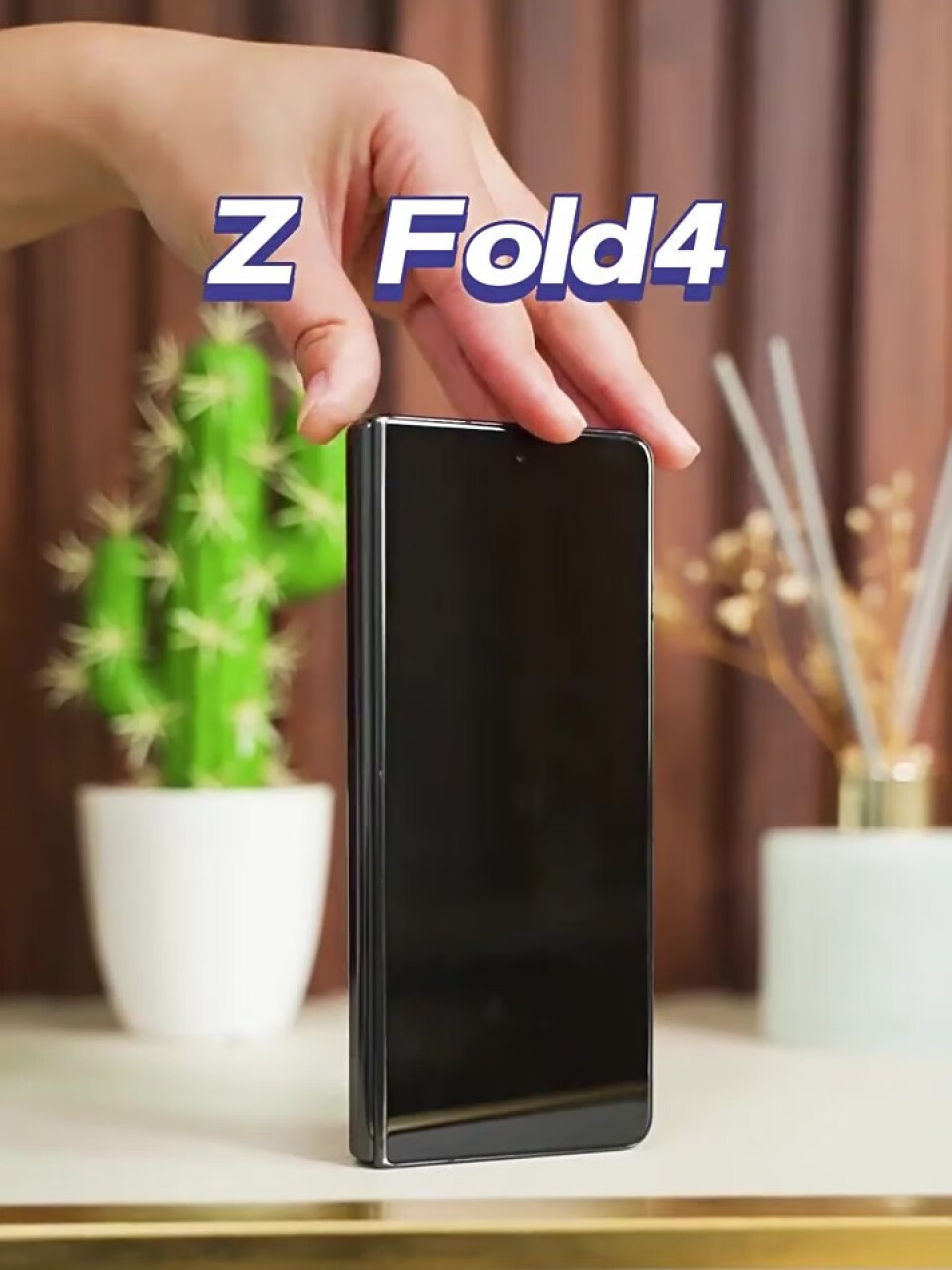 三星 SAMSUNG Galaxy Z Fold4 沉浸大屏体验 PC般强大生产力 12GB+256GB 5G折叠手机 铂萃黑,第2张
