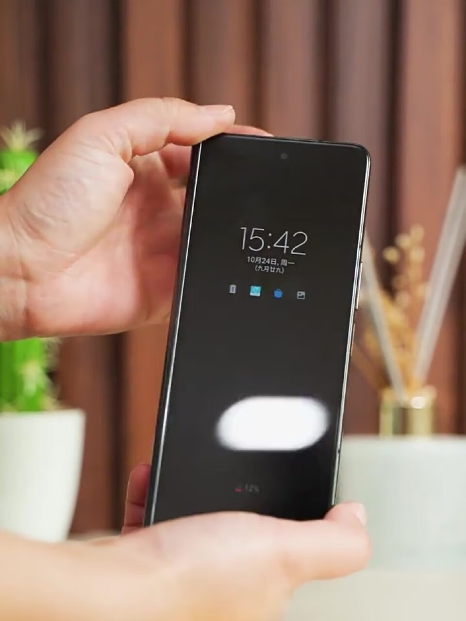 三星 SAMSUNG Galaxy Z Fold4 沉浸大屏体验 PC般强大生产力 12GB+256GB 5G折叠手机 铂萃黑,第4张