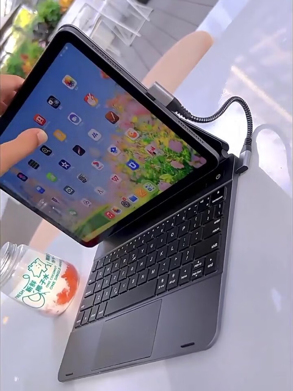 Apple【教育优惠】iPad Pro 12.9英寸 2022年款(256G WLAN版M2芯片Liquid视网膜XDR屏MNXT3CHA) 银色,第4张