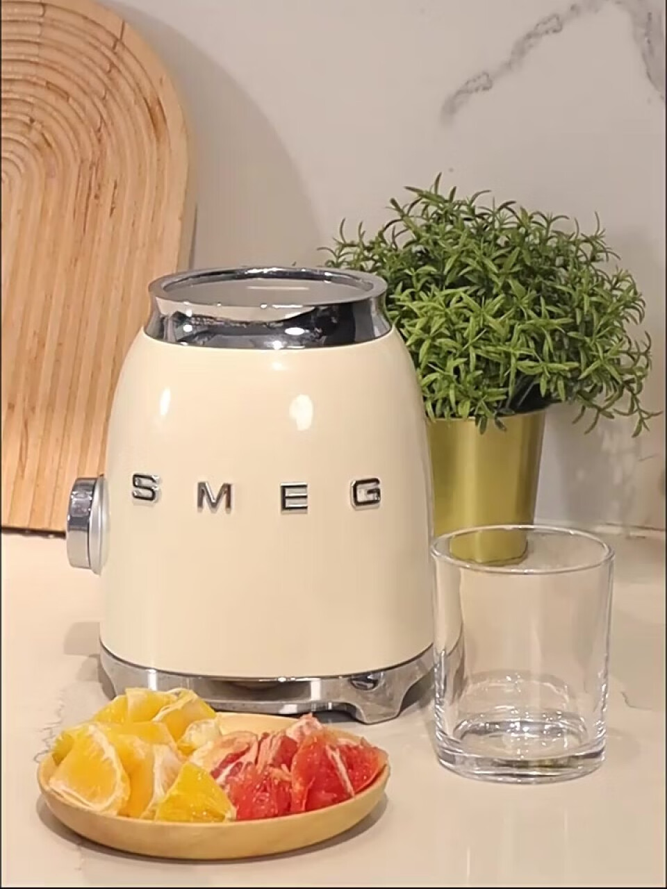 SMEG 斯麦格 意大利复古果汁机榨汁机破壁机 电动搅拌机 辅食料理机 BLF01 奶白色,第2张