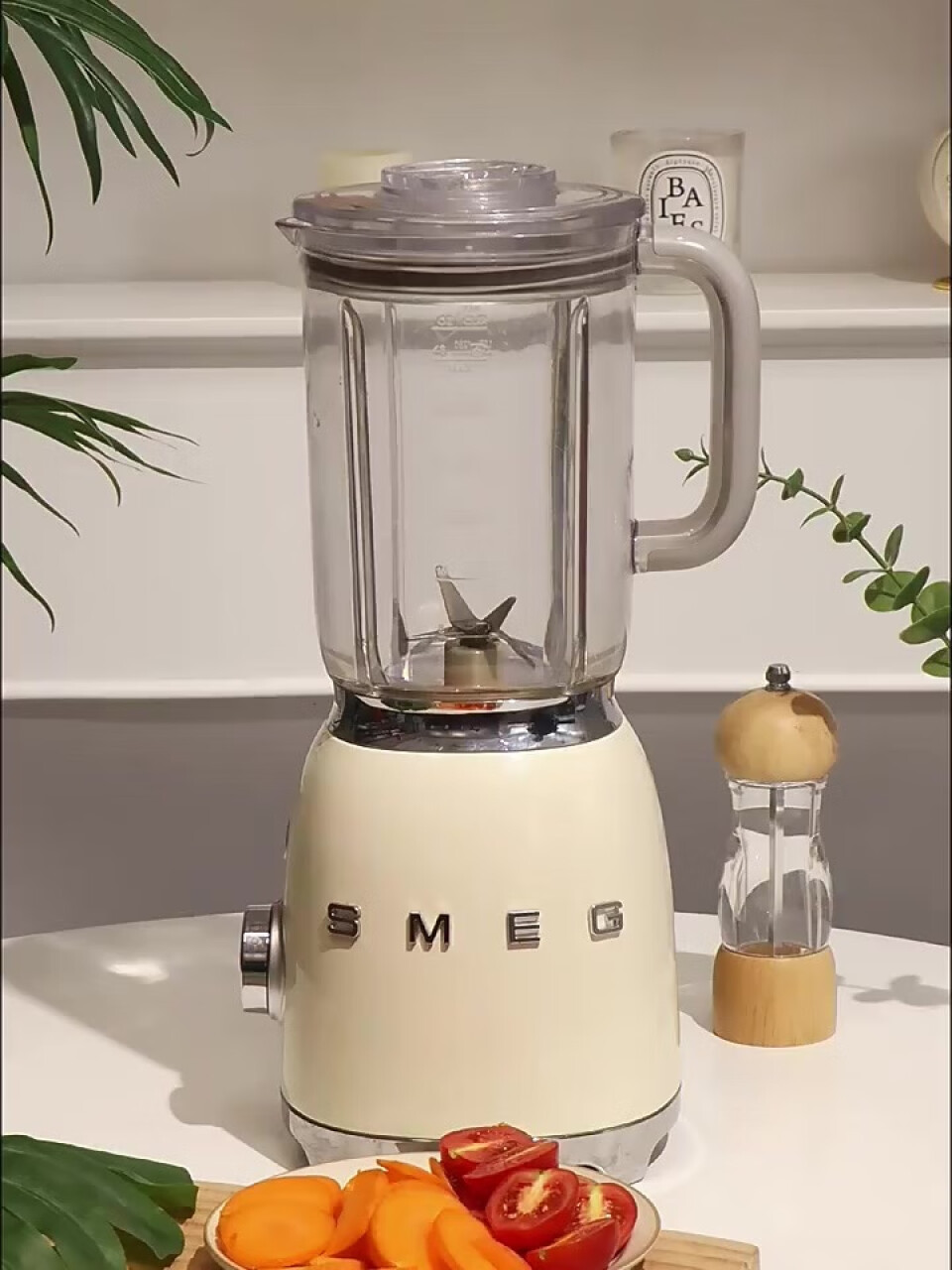 SMEG 斯麦格 意大利进口 多功能破壁机家用 电动搅拌机料理机榨汁机果汁机 BLF01 奶白色,第2张