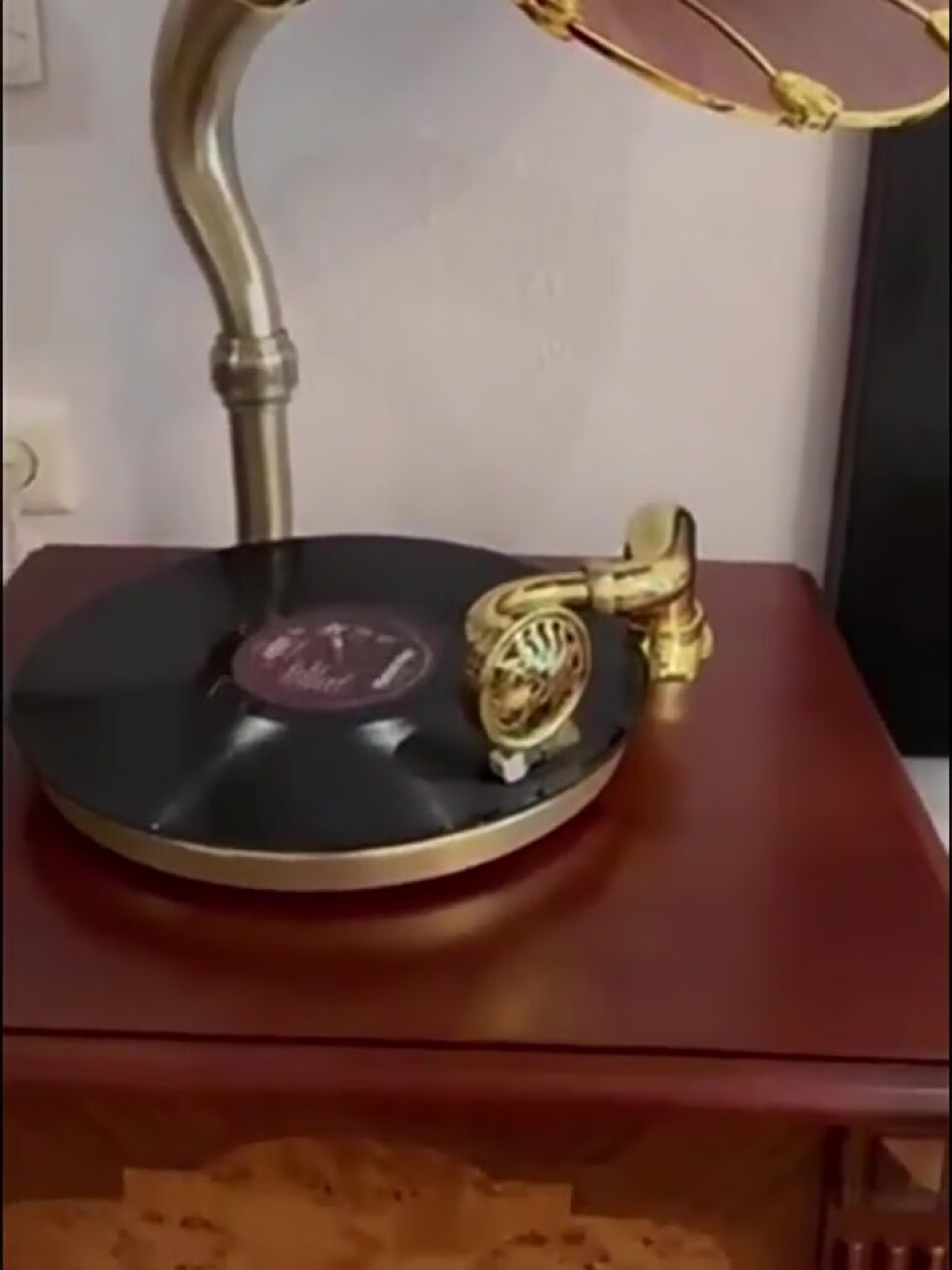 梵尼诗（Fennessy） 欧式复古25X留声机黑胶唱片机客厅音响老式电唱机蓝牙音箱 英国棕升级版(铜喇叭),第4张