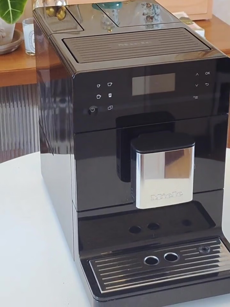 美诺（MIELE） 小型意式全自动家用咖啡机商用办公室原装进口独立式CM5310C曜石黑,第4张