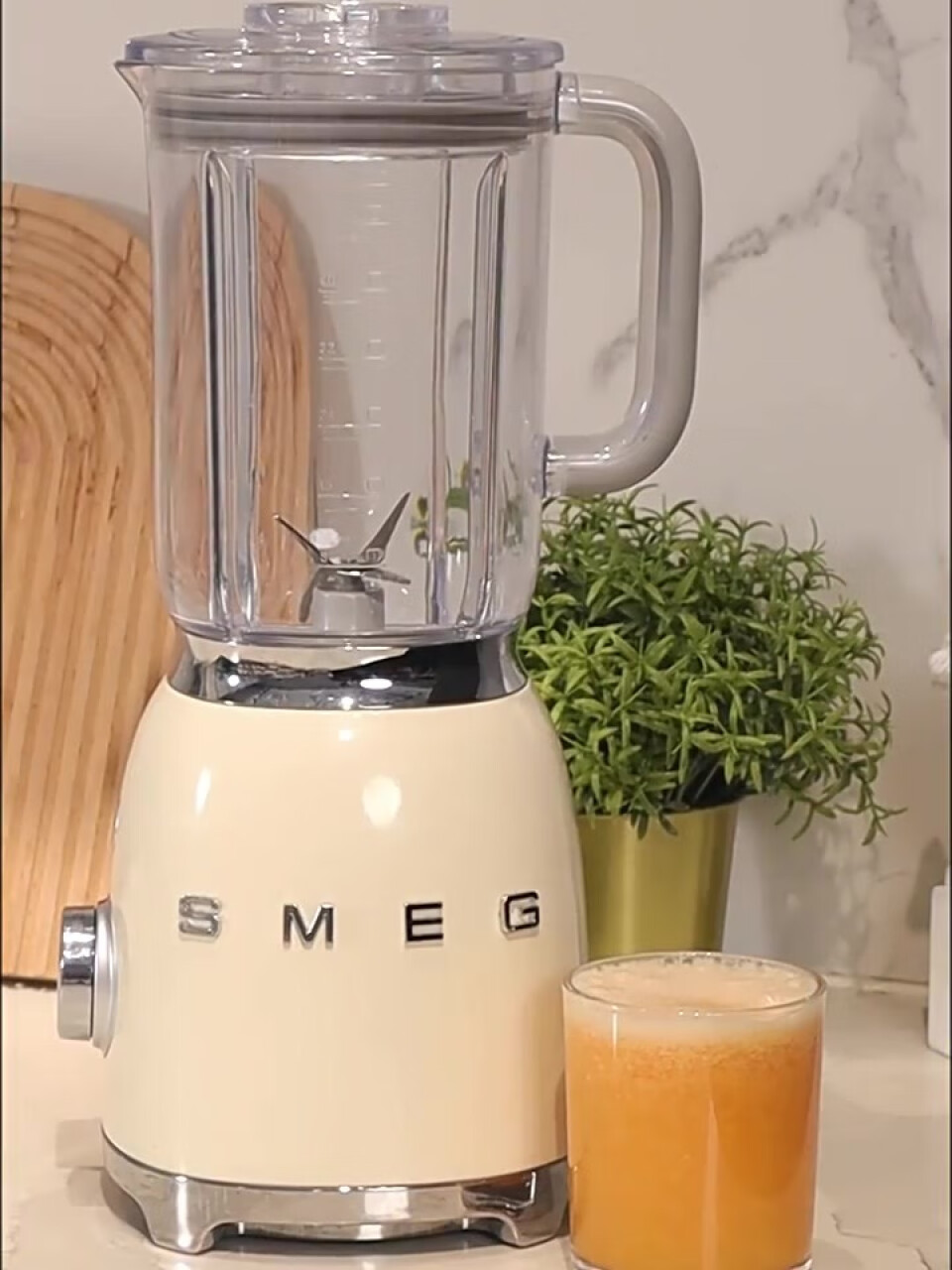 SMEG 斯麦格 意大利复古果汁机榨汁机破壁机 电动搅拌机 辅食料理机 BLF01 奶白色,第5张