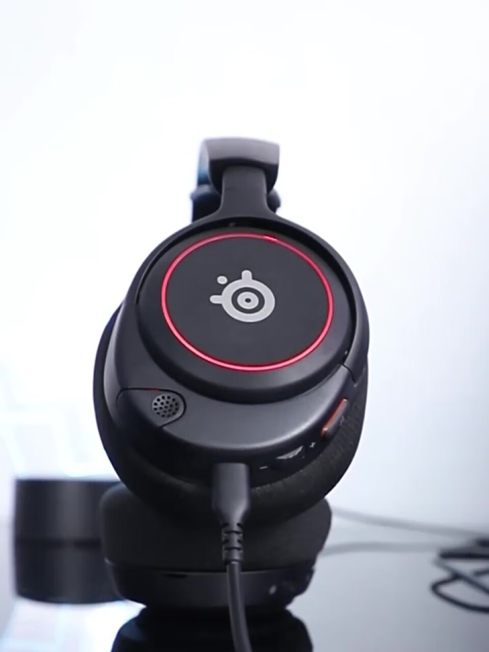 赛睿(Steelseries)寒冰新星3 Arctis Nova3头戴式游戏耳机 电竞耳机 AI主动降噪麦克风 RGB灯效 寒冰5升级款,第2张