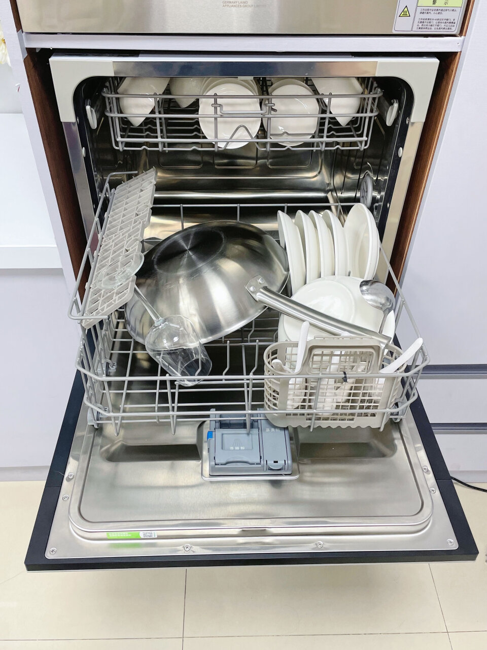 德国莱梅德（LAIMD）洗碗机 嵌入式洗碗机10套 台式家用洗碗机 智能除菌烘干 WQP10-Q02 10套洗碗机,第2张