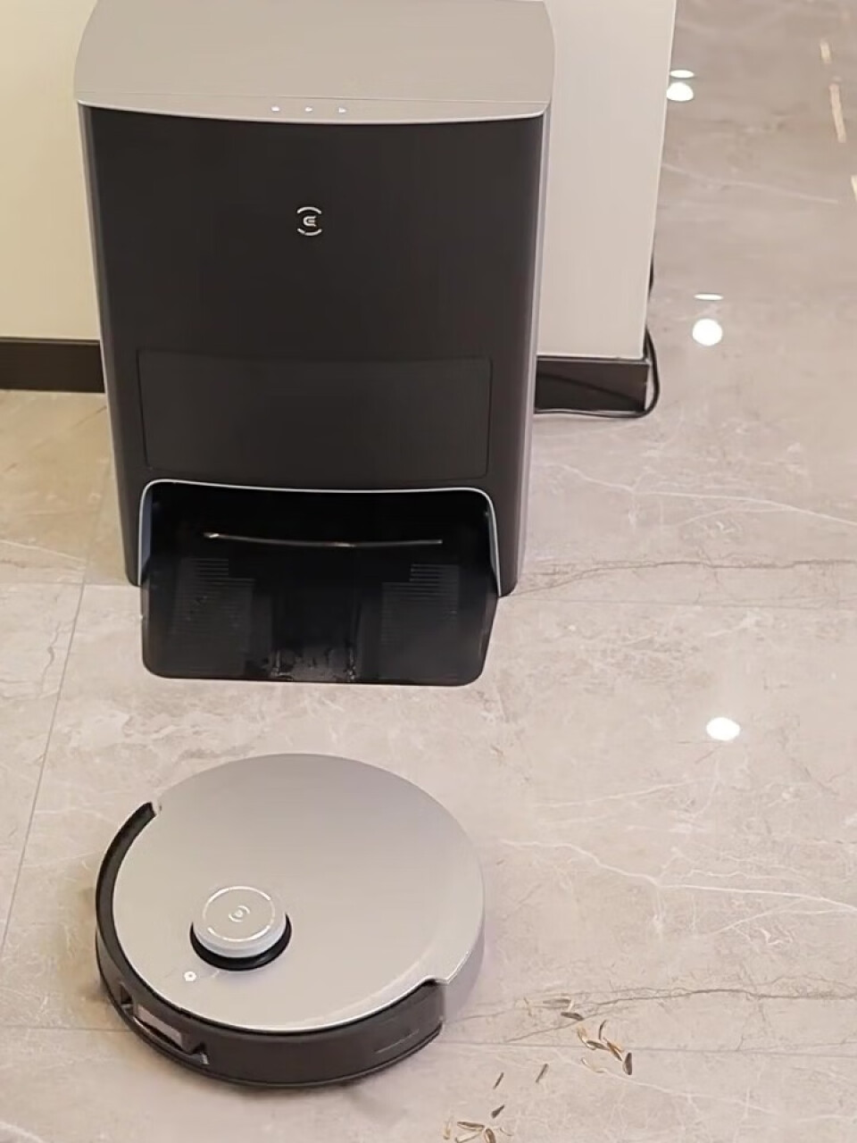 科沃斯扫地机器人X1 PRO 升级版扫拖一体 扫拖洗烘一体机擦地机拖地机器人 自动集尘 全自动清洗 全能版(科沃斯扫地机器人怎么连接wifi),第4张