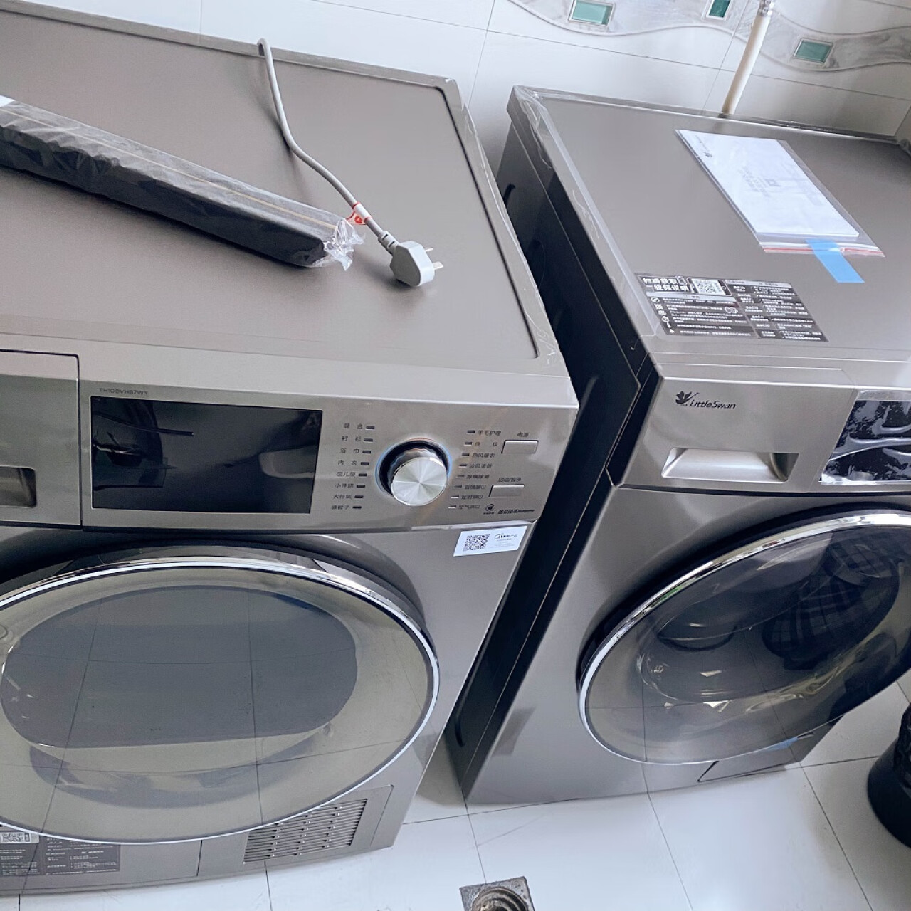 小天鹅LittleSwan洗烘套装 10KG滚筒洗衣机全自动+热泵式烘干机 家用 京东小家 TG100V89MUIT+TH100VH89WT(小天鹅洗衣机出现e3是什么原因),第2张
