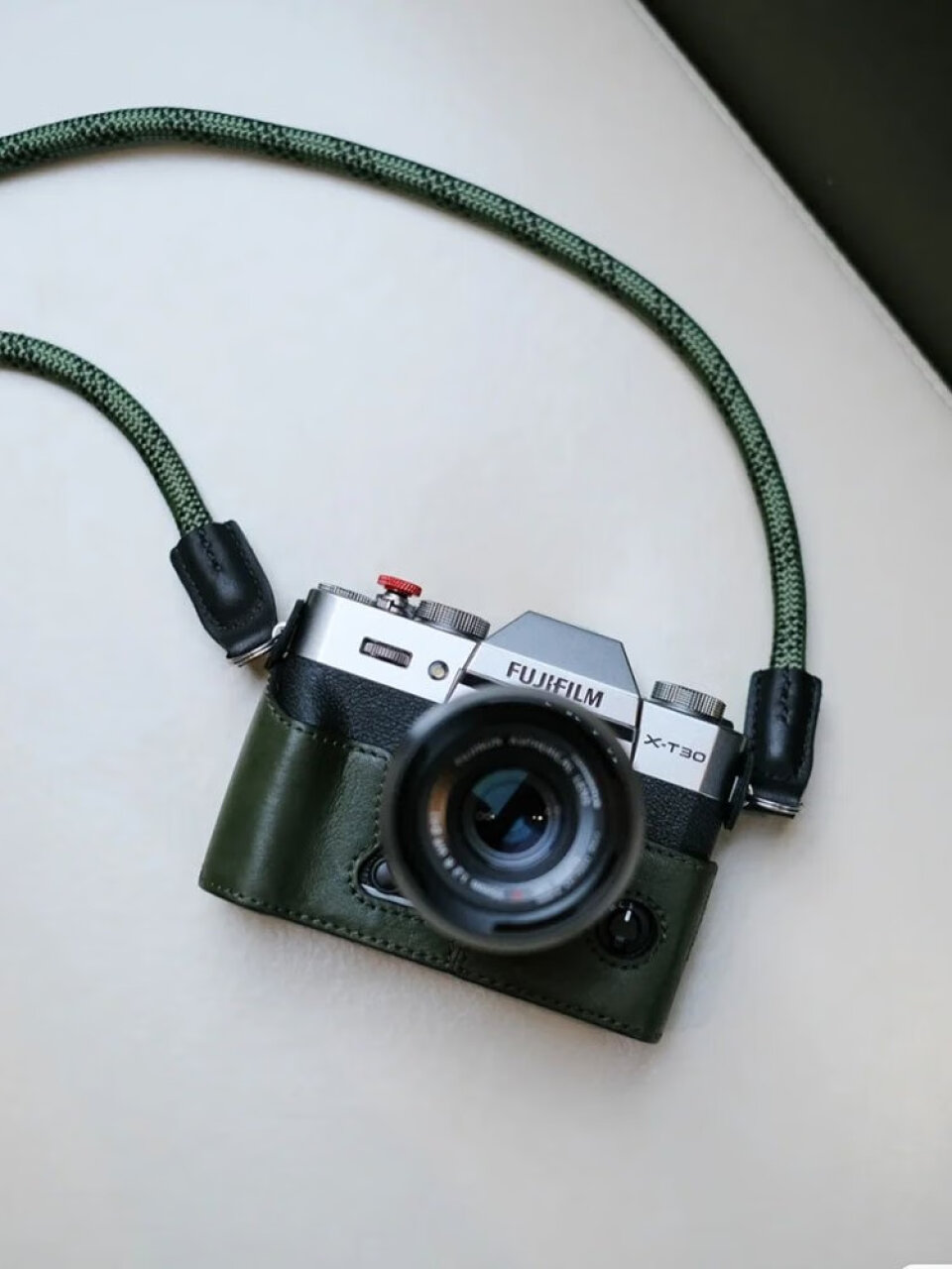 富士（FUJIFILM）X-T30 IIXT30 II 微单相机 套机（18-55mm镜头 ) 银色 2610万像素 18种胶片模拟 视频提升(富士康事件),第3张