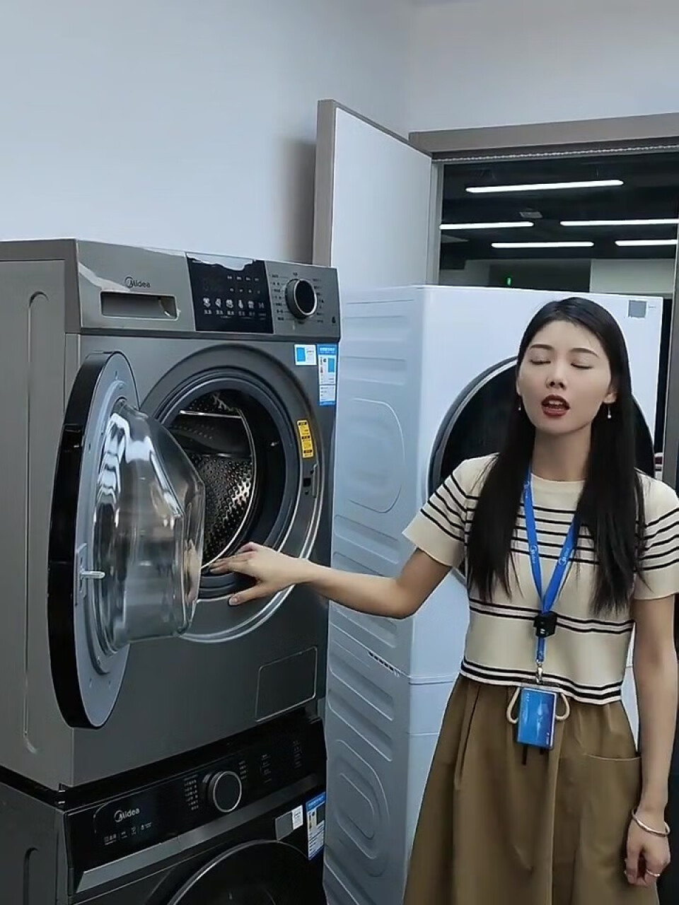 美的（Midea）滚筒洗衣机洗烘一体全自动10公斤带烘干一级能效变频节能低噪除菌VC133(美的mideafs406),第3张
