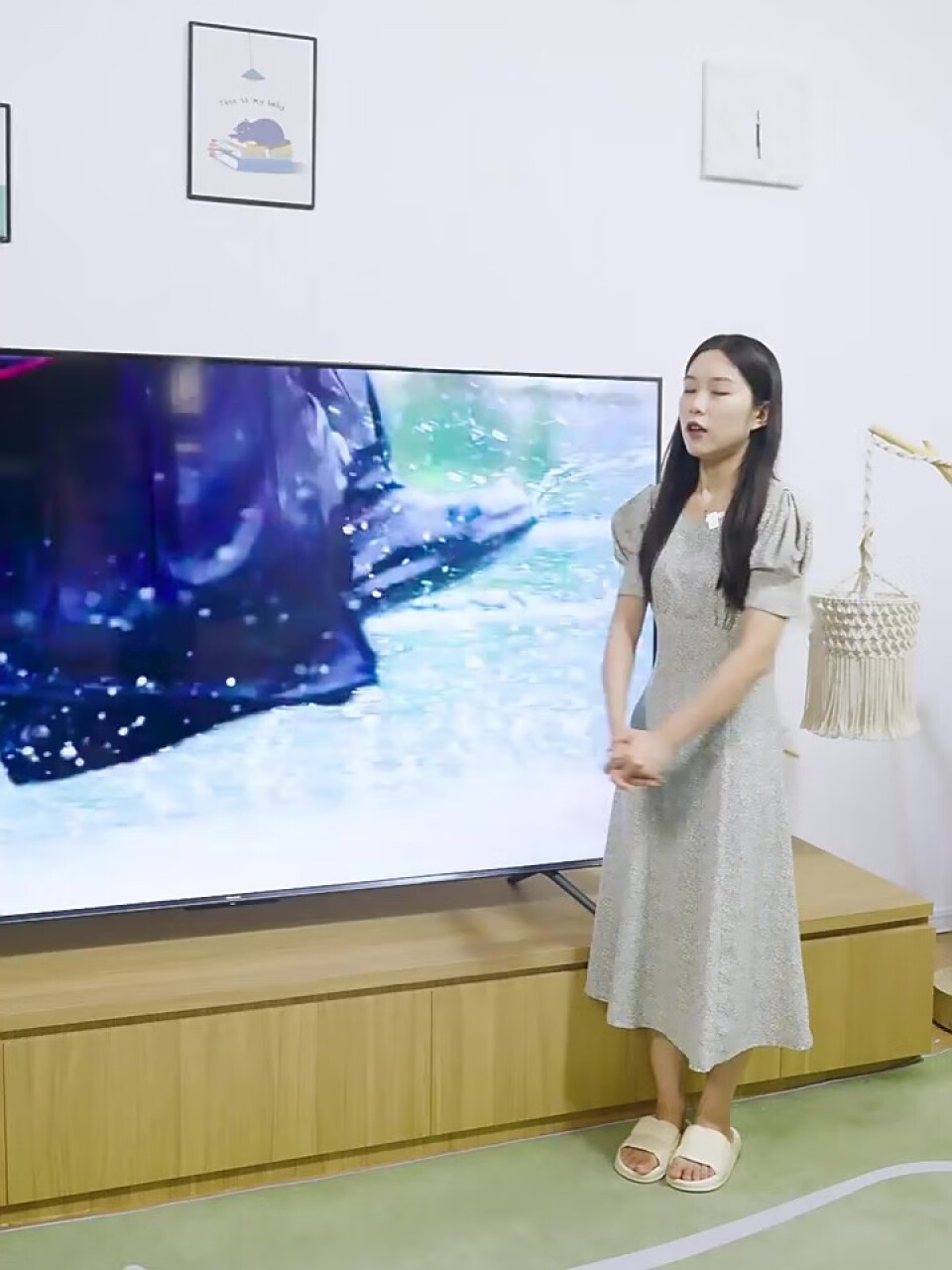 海信电视 85E7G 85英寸4K超清智慧屏130%高色域超薄社交全面屏 液晶智能平板电视机巨幕以旧换新,第2张