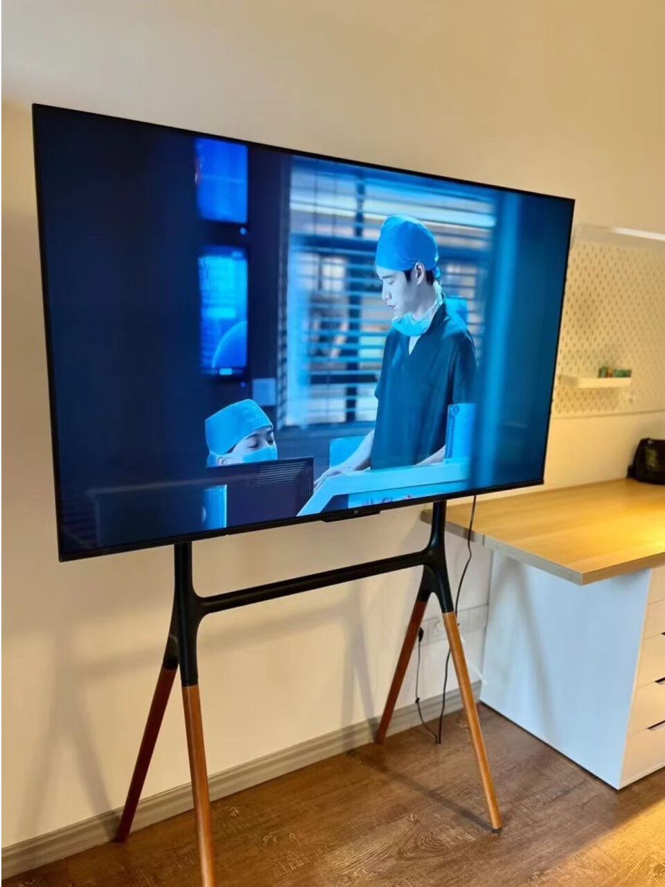 小米电视EA55 2022款 55英寸 金属全面屏 远场语音 逐台校准4K超高清智能教育电视机L55M7-EA以旧换新,第4张