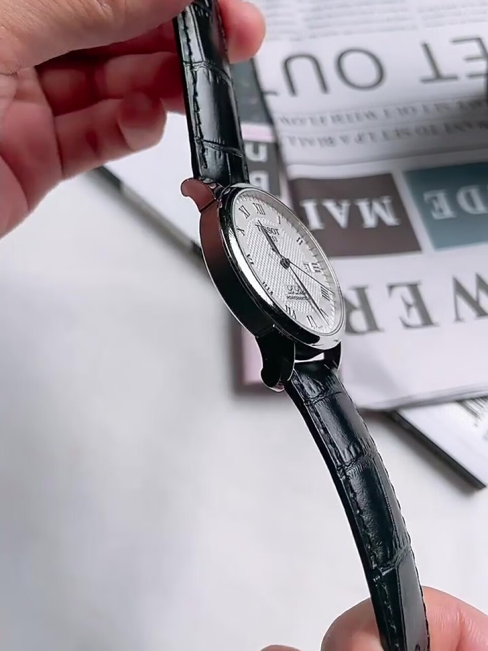 天梭(TISSOT)瑞士手表 经典力洛克系列皮带机械商务男士腕表送男友T006.407.16.033.00(tissot手表),第4张
