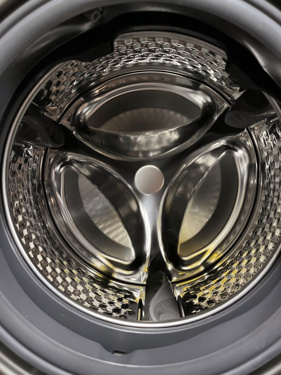 小天鹅（LittleSwan）滚筒洗衣机洗烘一体全自动 水魔方防缠绕 冷水洗护色护形一级能效变频节能低噪V868,第2张