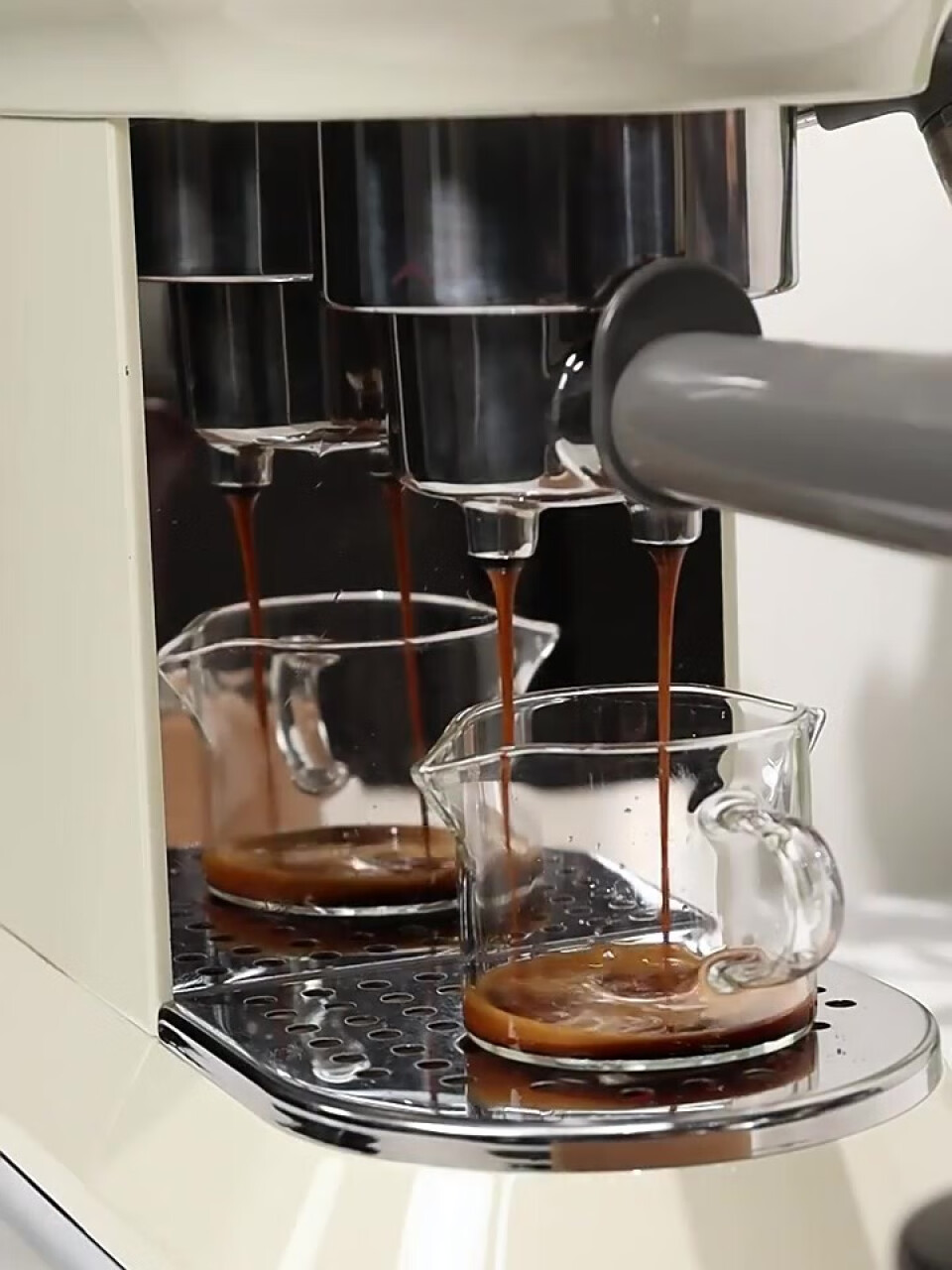 SMEG 斯麦格 意大利进口复古 半自动意式咖啡机家用 带蒸汽奶泡机 ECF01多色可选 奶白色,第5张