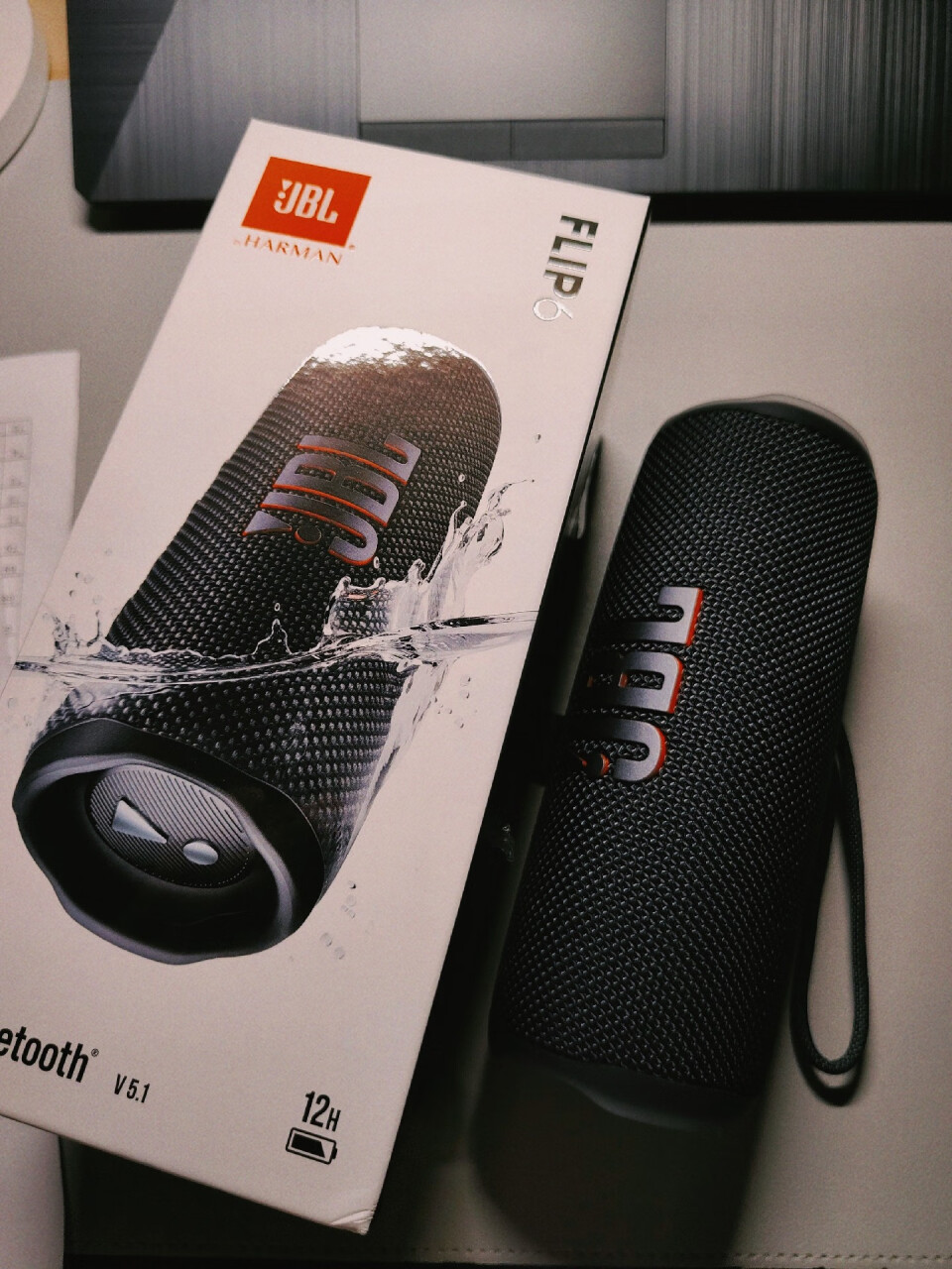 JBL FLIP6 音乐万花筒六代 便携式蓝牙音箱 低音炮 防水防尘设计 多台串联 赛道扬声器 独立高音单元 潜海蓝,第5张