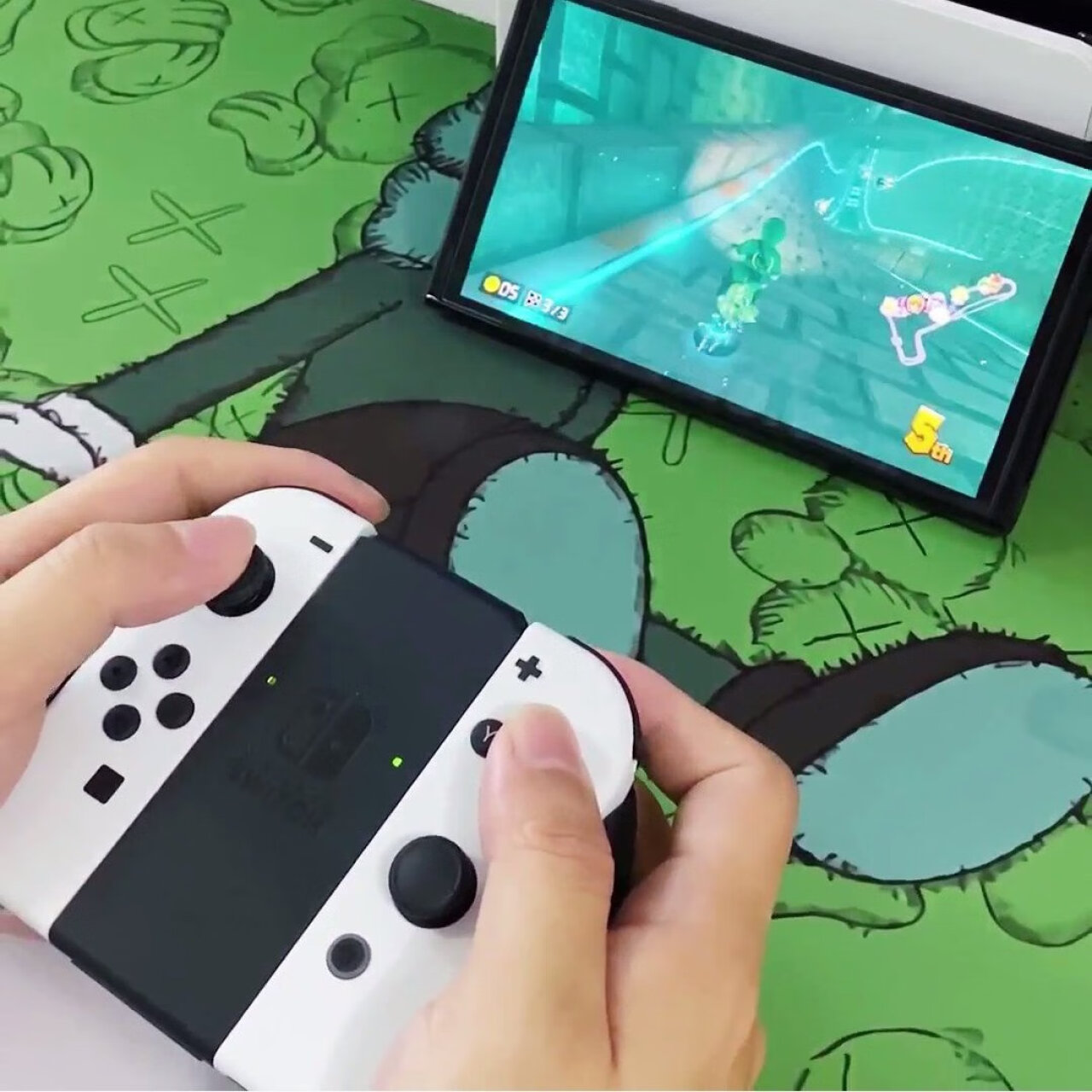 任天堂（Nintendo） Switch NS掌上游戏机 OLED主机 日版白色 续航加强版 便携家用体感掌机(任天堂Nintendo account),第4张