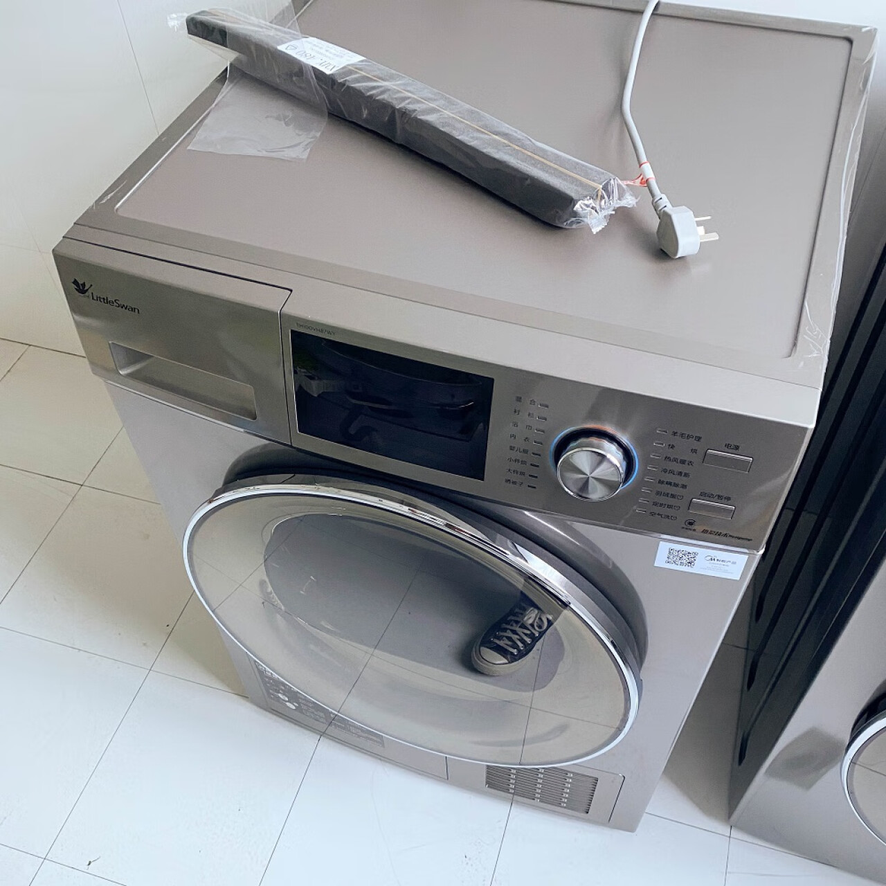 小天鹅LittleSwan洗烘套装 10KG滚筒洗衣机全自动+热泵式烘干机 家用 京东小家 TG100V89MUIT+TH100VH89WT(小天鹅洗衣机出现e3是什么原因),第3张