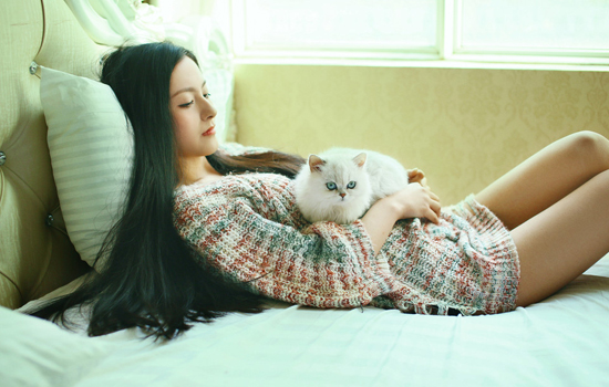 脖子上长小肉疙瘩是什么原因 影响你美观的罪