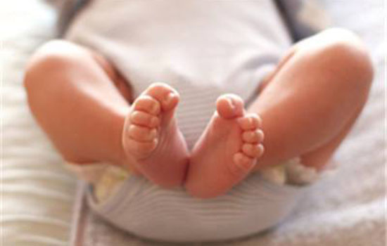 宝宝攒肚和便秘的区别