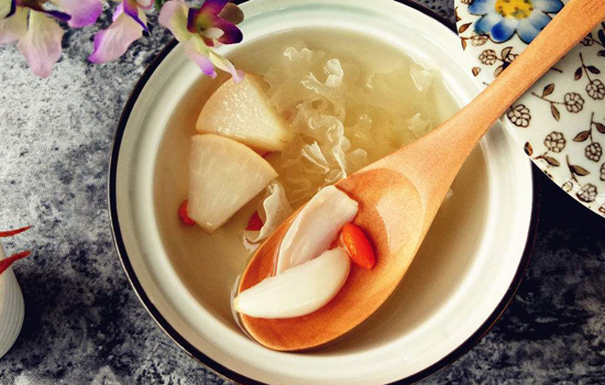 百合和什么一起煮汤好 秋冬力荐7款百合滋阴润燥汤品