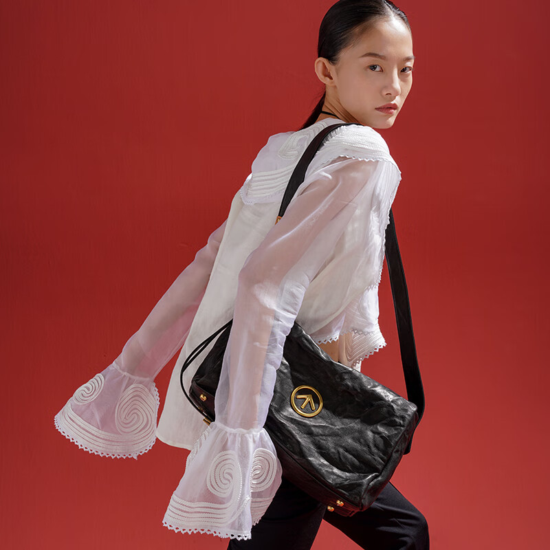 GROTTO���ֺ�ʯ�����������ֲ������Ƥ����б��ͨ��������Ů��ʥ������ ��ʯM����꣩ 2369Ԫ