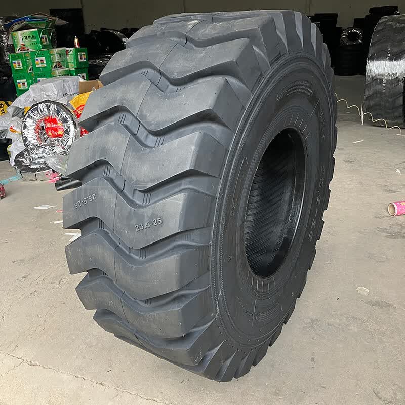 ��Ⱥ����װ�ػ�825 20.5/70-16 1670-20-24 23.5-25 50������ʵ����̥ 23.5-25 �Ӻ�ƷS���� 24PR