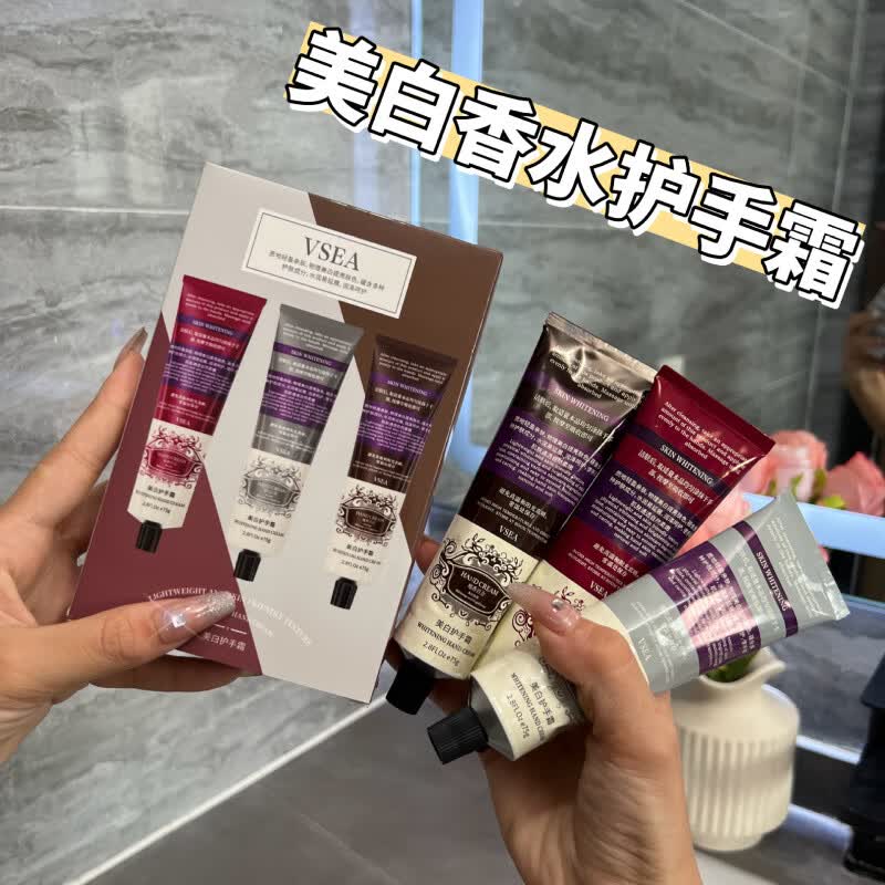 VSEA��ˮ�ݻ���˪������ˮ����ˬ�������Я�������ı�ʪ��ˮ�� 225g 1�� ֲ����ճ���װ