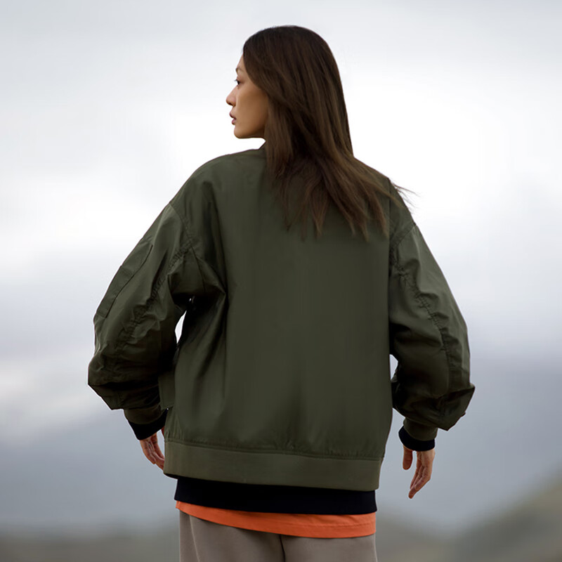 ��������CF��حMA-1��Ů���׷��мп��ﶬ�������˶���������AJDU353 516Ԫ��4��(��129Ԫ/��)